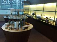  Thai Airways Bangkok Business Class Royal Silk lounge Nov 2007